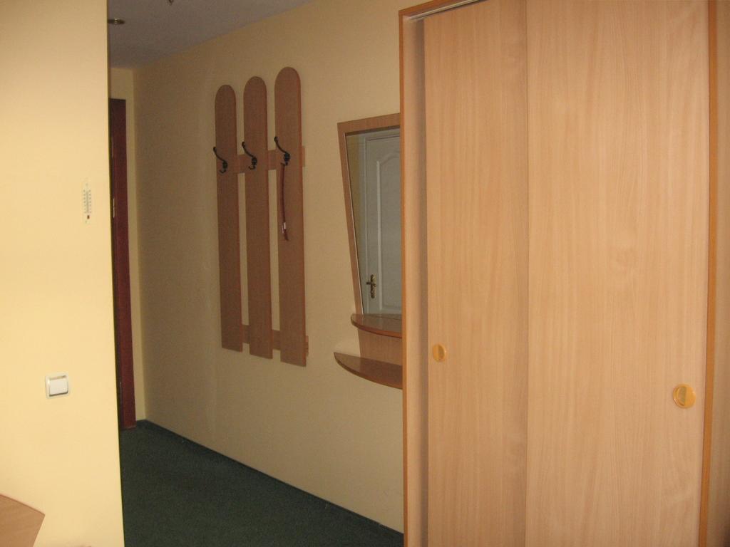 Sozh Hotel 고멜 객실 사진